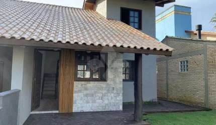 Casa em condomínio fechado com 2 quartos à venda na Joaquina de Abreu Araújo, 174, Centro, Garopaba por R$ 890.000