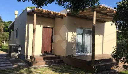 Casa em condomínio fechado com 2 quartos à venda na dos Camarões, 11, Capão, Garopaba por R$ 1.590.000