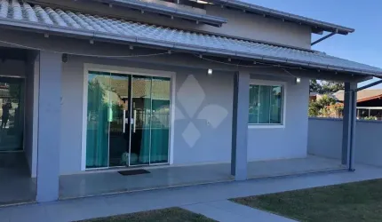 Casa em condomínio fechado com 3 quartos à venda na Das Alamandas, 1, Alto Arroio, Imbituba por R$ 830.000