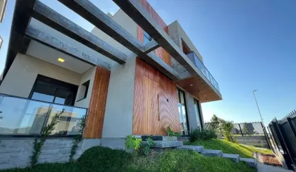Casa com 3 quartos à venda na Dolores Fermina de Abreu, 3, Ferraz, Garopaba por R$ 2.235.000