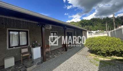 Casa com 3 quartos à venda no Centro, Pomerode , 193 m2 por R$ 850.000