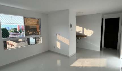 Amplo e novo flat em Ponta Negra!!!!