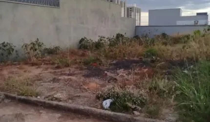 Terreno a Venda no Life I