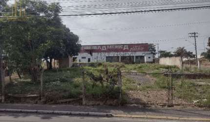 Terreno de 4.500 m² disponível para venda na Avenida 9 de Julho, Salto/SP.