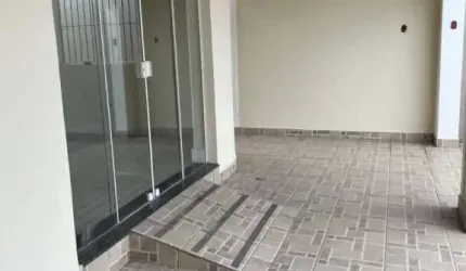 Casa comercial  em excelente localização no Centro de Caraguá