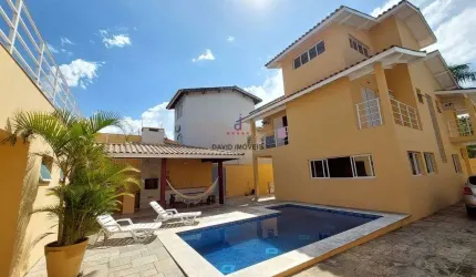 Sobrado Triplex -  04 dorm. sendo 02 suites - Centro - Caraguatatuba/SP