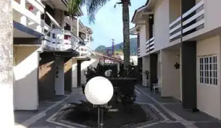 Sobrado em Condomínio Horizontal no Capricórnio