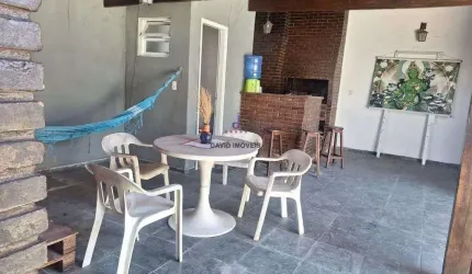 Casa à Venda - 04 dorm - 250m² - Praia das Palmeiras- Caraguatatuba/SP