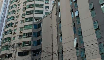 Linda Kitnet - Condomínio Internacional Residence - Pioneiros em BC na Frente da Roda Gigante.