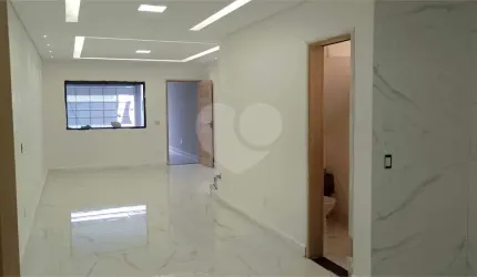 Sobrado com 3 quartos à venda em Vila Granada - SP