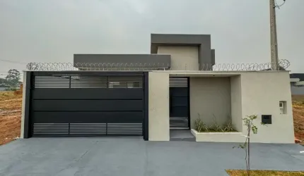 Linda casa residencial novíssima, no Set Sul II, atualmente o bairro mais cobiçado da cidade, bairro planejado com uma estrutura de um Cond. Fehado.