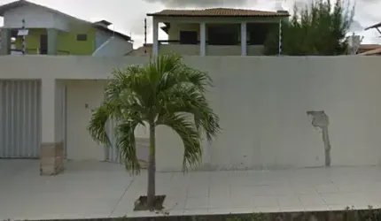 Casa Duplex no Cambeba com 4 suítes