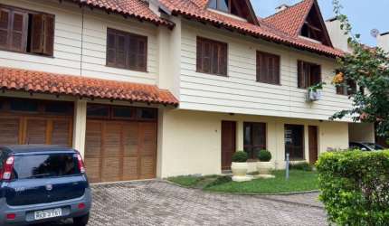 Casa em condomínio fechado com 3 quartos à venda na Luis Felipe Monmanny, 101, Espírito Santo, Porto Alegre por R$ 550.000