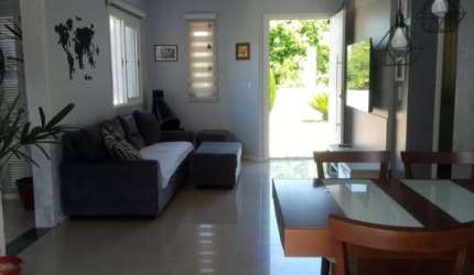Casa com 2 quartos para alugar na Rua Maestro Mendanha, 165, Jardim dos Lagos, Guaíba por R$ 3.000