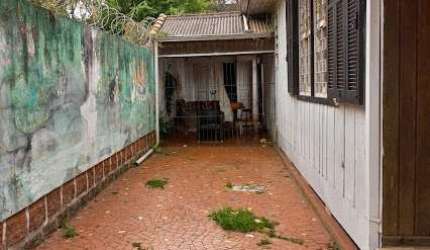 Terreno à venda na Rua Enes Bandeira, 275, Cristo Redentor, Porto Alegre por R$ 506.000