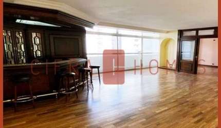 Apartamento de alto padrão à venda, com 275 m², suíte master com hidromassagem, no bairro de Higien