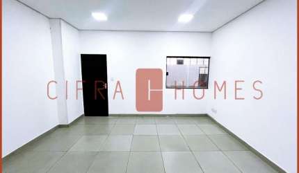 Casa comercial muito ampla para locação, com 635 m², 3 salas, 14 vagas de garagem, em ótima localiz