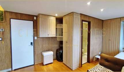 Studio mobiliado com varanda gourmet, vista para o parque e lazer completo.
