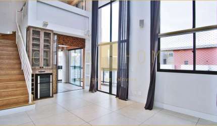 Apartamento de 184 m² com 3 Suítes, Pé-Direito Duplo e Vista Aberta na Vila Mariana