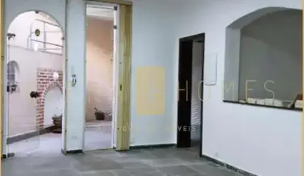 Casa com pátio privativo, à venda, na Bela Vista, 2 suítes e 4 dormitórios proximo da Av. Paulista.