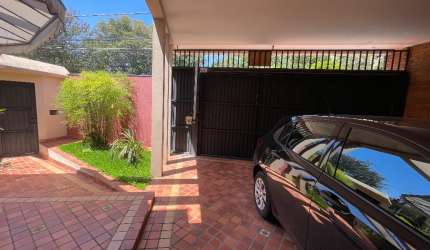 Belíssima Casa a venda na região da Malota Jundiaí -SP R$ 1.880.000,00