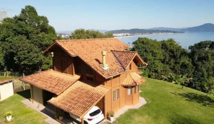 Terreno à Venda em Canajurê - Florianópolis/SC