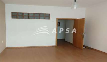 SALA COMERCIAL COM EXCELENTE LOCALIZAÇÃO, PRÓXIMOS DE BANCOS, COMÉRCIO, FARTO TRANSPORTE PÚBLICO, PR