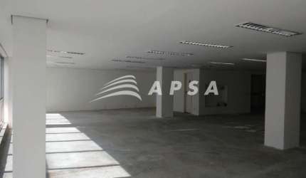 SALA COMERCIAL COM EXCELENTE LOCALIZAÇÃO, PRÓXIMOS DE BANCOS, COMÉRCIO, FARTO TRANSPORTE PÚBLICO. 22
