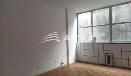 APSA ALUGA: ÓTIMA OPORTUNIDADE SITUADA NO COMERCIO.   SALA AMPLA COM 26M², NASCENTE, 2 ELEVADORES E