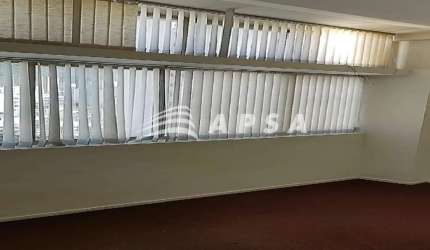 OTIMA SALA COMERCIAL EM BOTAFOGO, PRÓXIMO AO HUMAITÁ E A COPACABANA! VISTA LIVRE E PRO CRISTO REDENT