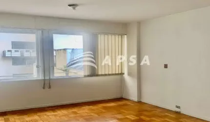 EXCELENTE SALA COMERCIAL LOCALIZADA NO CENTRO DO RIO DE JANEIRO, 33M2, BANHEIRO SOCIAL E COPA, ÓTIMA