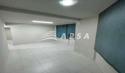 EXCELENTE CONJUNTO DE SALA COMERCIAL NO CENTRO RIO, COM 37M² E BANHEIRO SOCIAL. SALA PINTADA E COM E