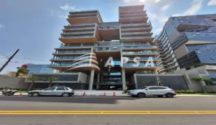 EXCELENTE APARTAMENTO TIPO ESTÚDIO DE ALTO PADRÃO, COMPLETO DE MÓVEIS E ELETROS, LOCALIZADO A BEIRA-
