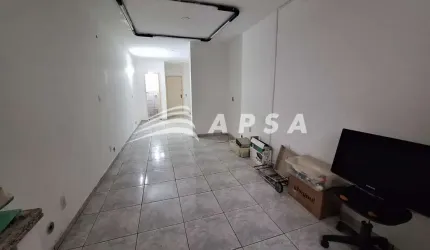 NO CORAÇÃO DA TIJUCA, ESTA SALA COMERCIAL PARA ALUGUEL EM SOBRELOJA É A ESCOLHA PERFEITA PARA QUEM B