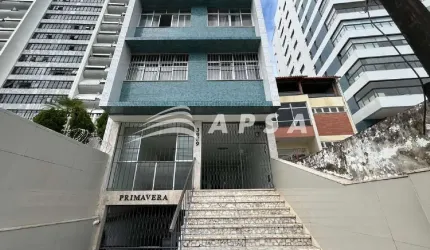 BOA OPORTUNIDADE NA LADEIRA DA BARRA. APARTAMENTO COM 55M² SEMIMOBILIADO, COMPOSTO COM 2 QUARTOS,1 B
