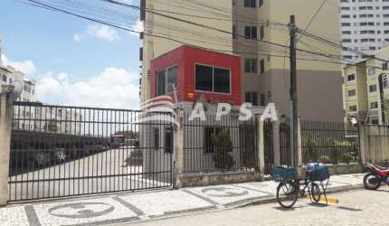 APARTAMENTO COM 3 QUARTOS (SENDO 1 SUÍTE), BANHEIRO SOCIAL, COZINHA AMERICANA COM ARMÁRIO, SALA DE E