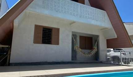 Casa Praia do Mar Grosso em Laguna - Ótima opção de investimento