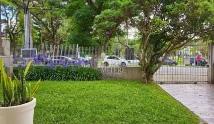 Casa TERREA EM FRENTE A PRAÇA 29 DE MARÇO com 4 dormitórios à venda, 230 m² por R$ 2.150.000  Bigorrilho  Mercês - Curitiba/PR