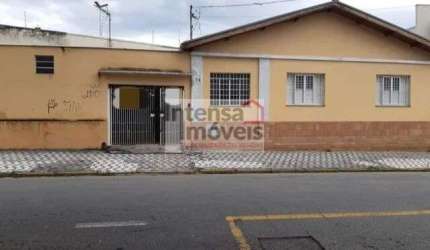 Casa à venda no bairro Chácara Olaria - Taubaté/SP