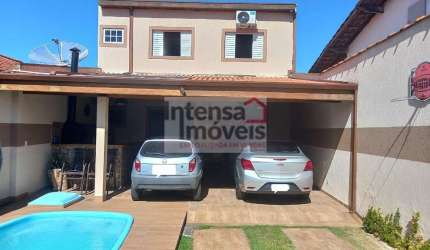 Sobrado à venda no bairro Esplanada Independência - Taubaté/SP