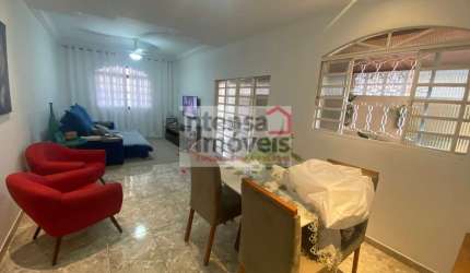 Sobrado à venda no bairro Residencial Dalla Rosa - Taubaté/SP