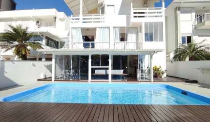 Casa com 3 quartos à venda na Rua Padre Réus, 45, Ponta de Baixo, São José por R$ 2.350.000