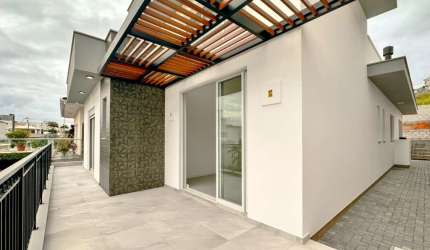 Casa com 3 quartos à venda na dos Perdizes, 65, Pedra Branca, Palhoça por R$ 1.790.000