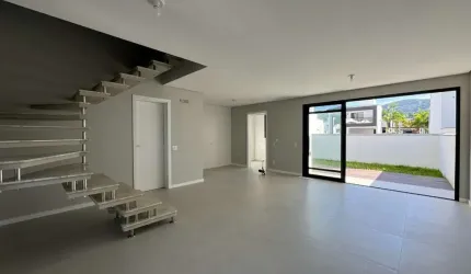 Casa em condomínio fechado com 3 quartos à venda na Avenida Wilson Castelo Branco, 196, Deltaville, Biguaçu por R$ 1.200.000
