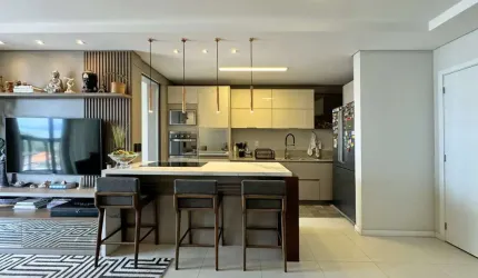 Apartamento com 2 quartos à venda na Rua Getúlio Vargas, 2687, Centro, São José por R$ 990.000