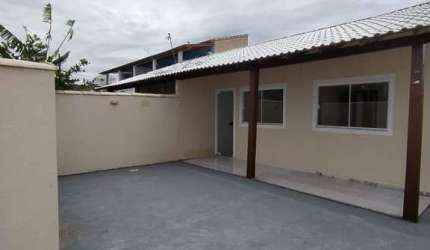 Casa Térrea e Independente no Bairro Vila do Peró - Cabo Frio