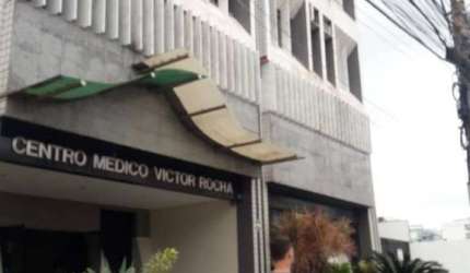 Sala comercial bem localizada  Cabo Frio