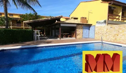 Linda Casa Tríplex, em Condomínio com Canal Navegável Cabo Frio