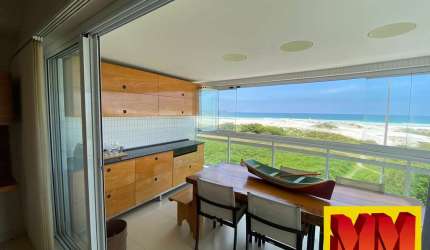 Luxuoso Apartamento à Beira-Mar em Condomínio Resort na Praia do Forte