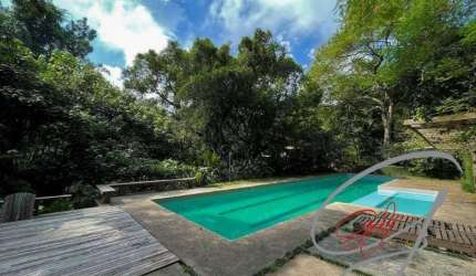 Casa a venda em Carapicuiba-SP.